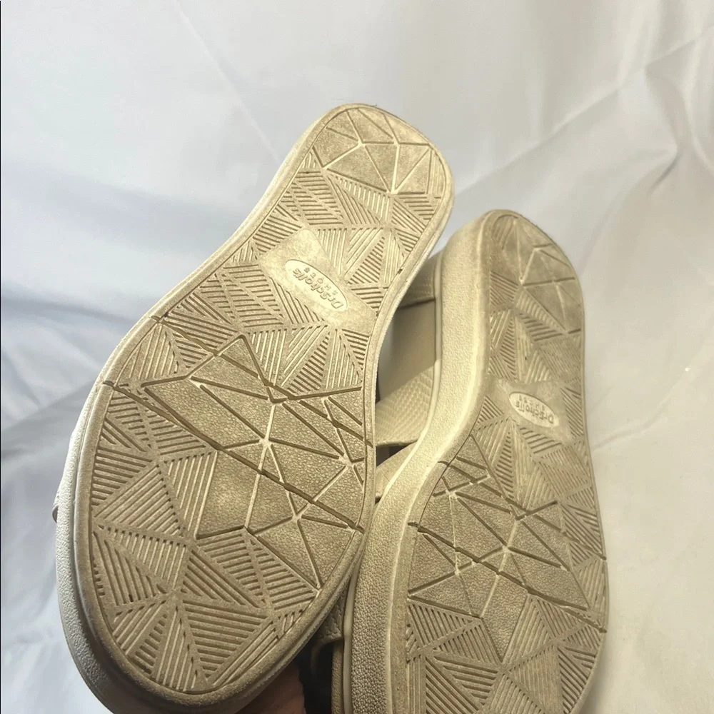 Dr. Scholl's Beige Wedge Sandals